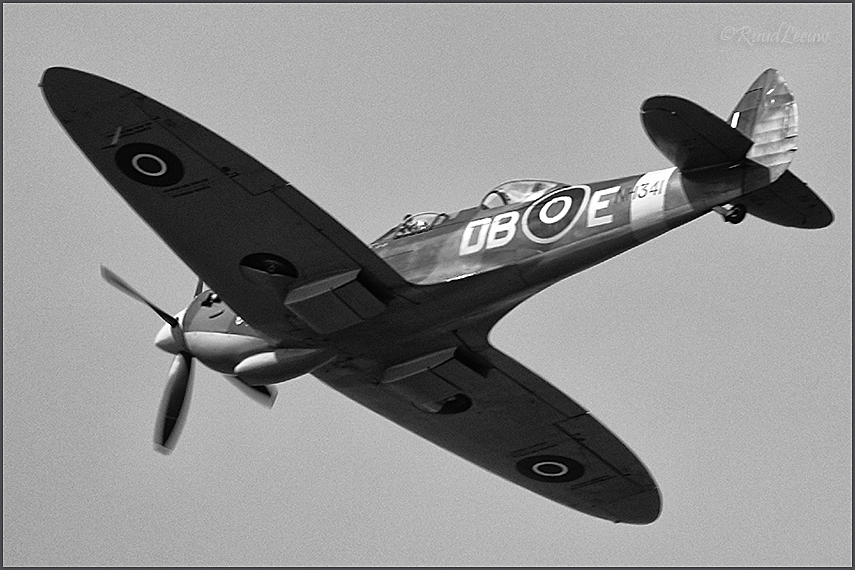Headcorn Aerodrome 2025 _ Aero Legends air show